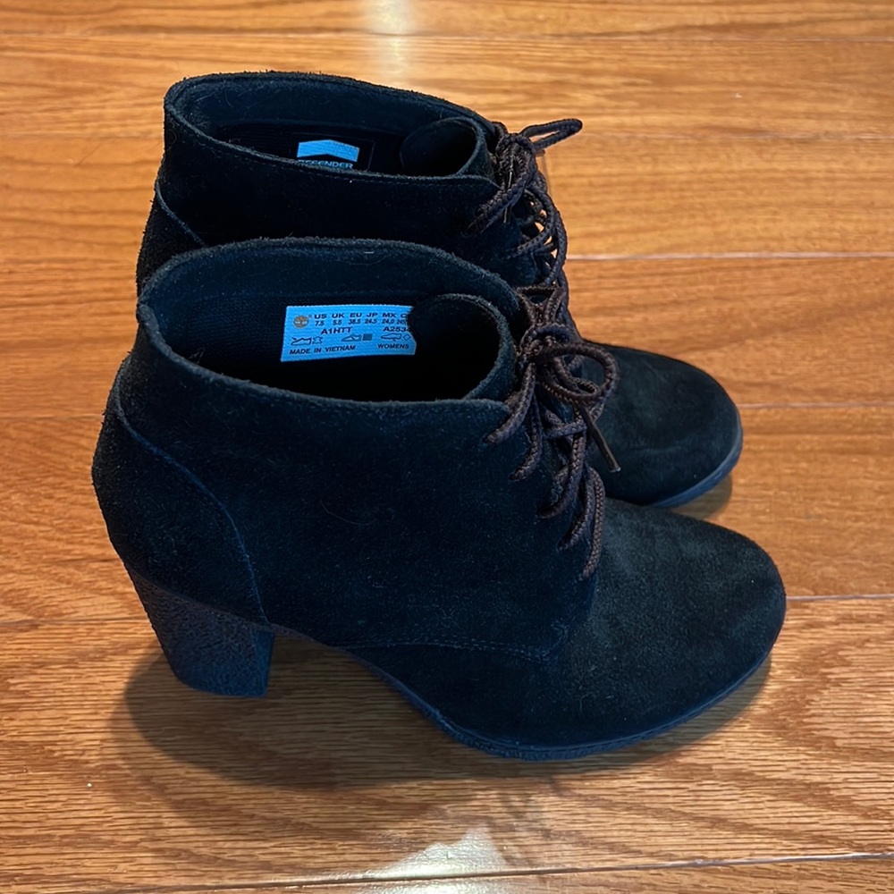 Timberland black suede booties